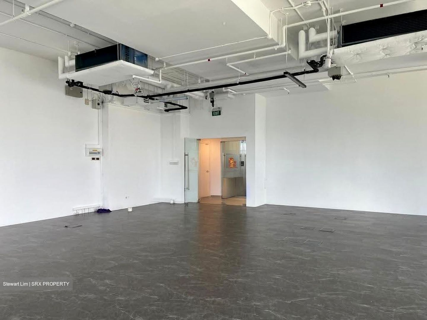 Woods Square (D25), Office #611010731